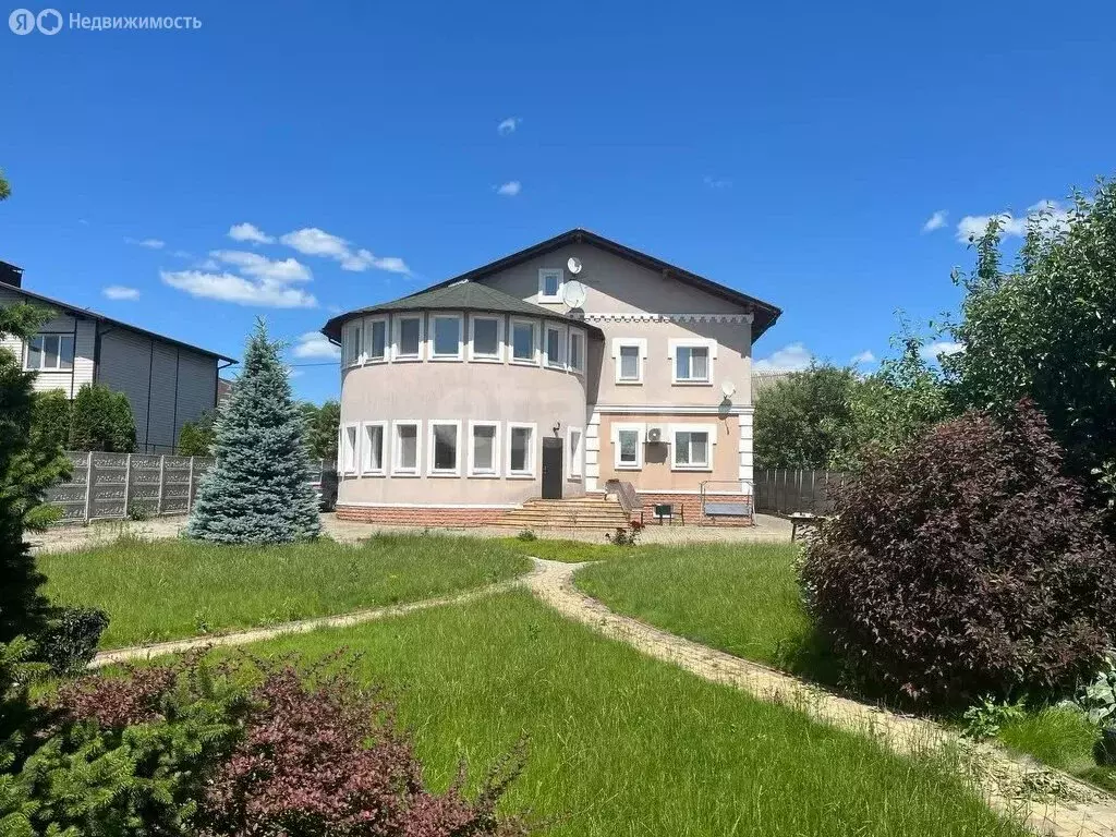 Дом в Кузьмино, улица Толстого (345 м) - Фото 0
