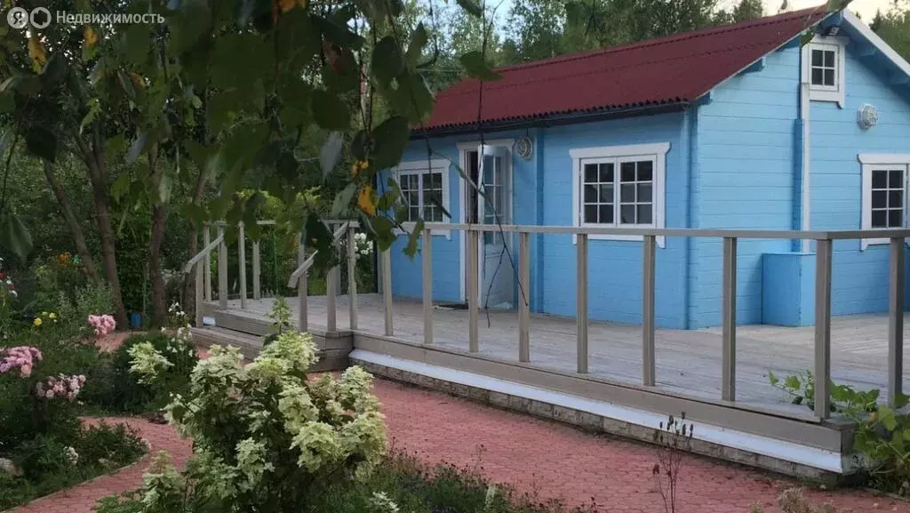 Дом в Выборгский район, Рощинское городское поселение, посёлок при ... - Фото 1