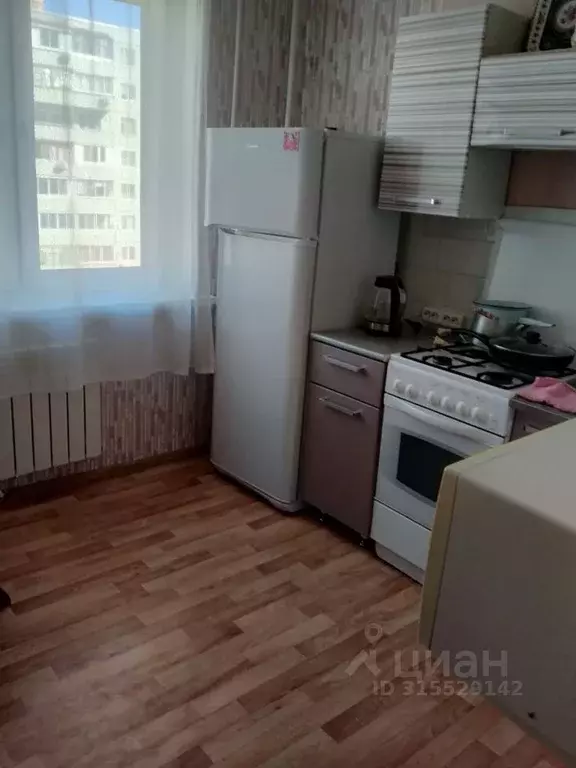 1-к кв. Саратовская область, Балаково Трнавская ул., 40 (29.9 м) - Фото 0