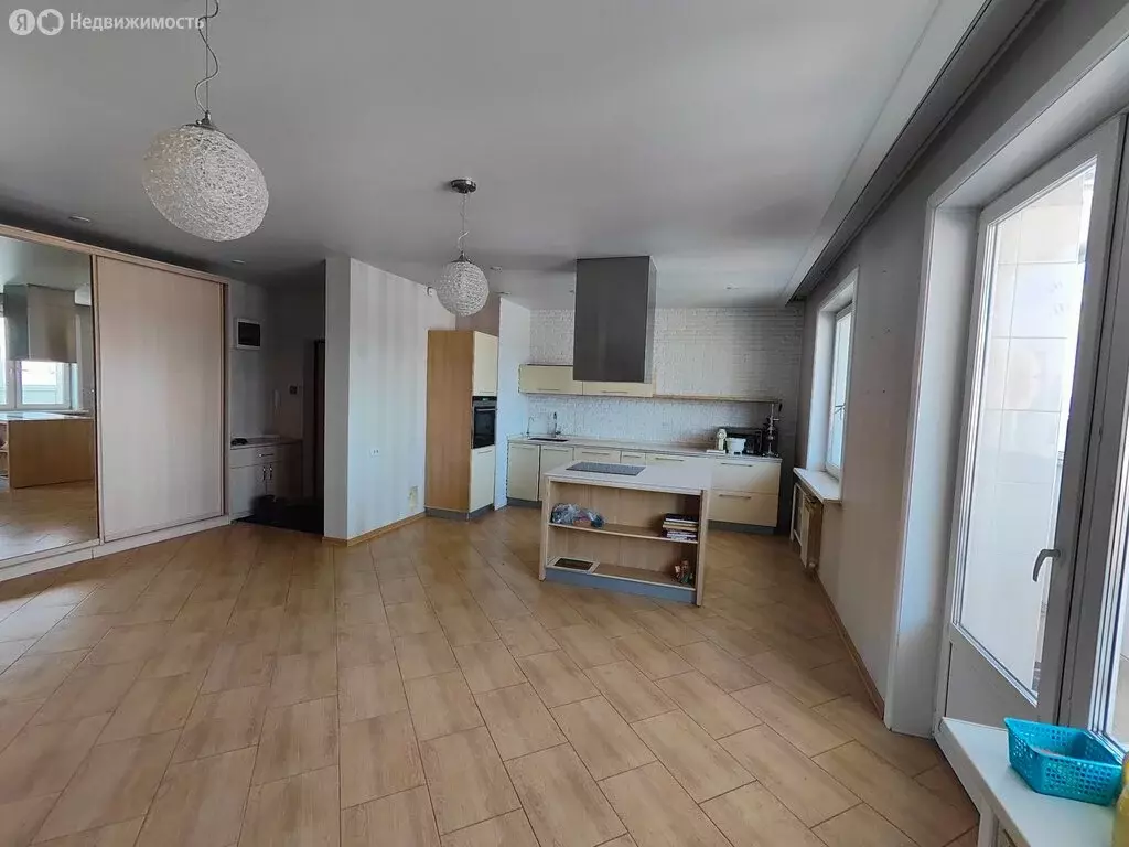 3-комнатная квартира: Иркутск, Байкальская улица, 202/13 (85.6 м) - Фото 1