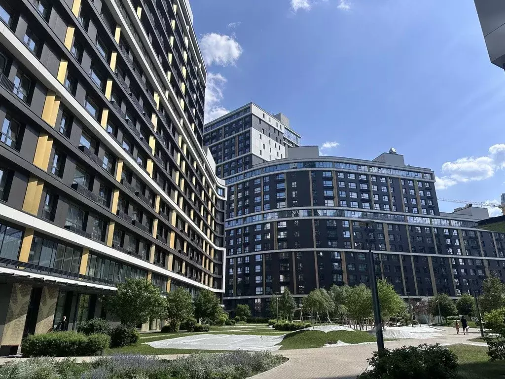2-к кв. Свердловская область, Екатеринбург ул. Ткачей, 13 (78.5 м) - Фото 0