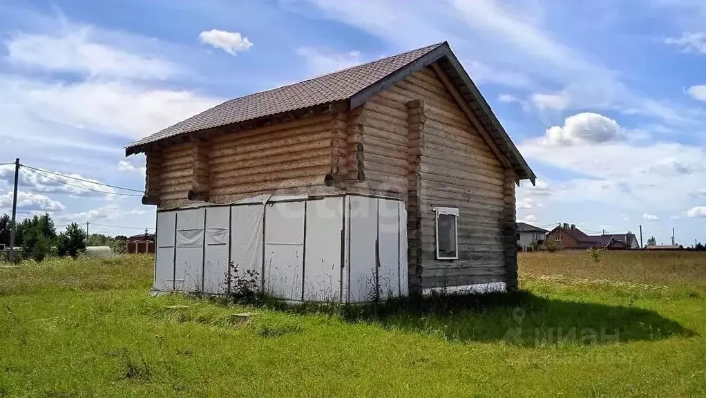 Дом в Вологодская область, пос. Сосновка ул. Вологодская (120 м) - Фото 1