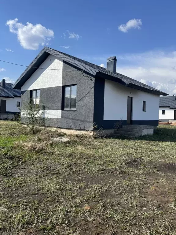 Дом в Башкортостан, Уфимский район, Таптыковский сельсовет, д. ... - Фото 0