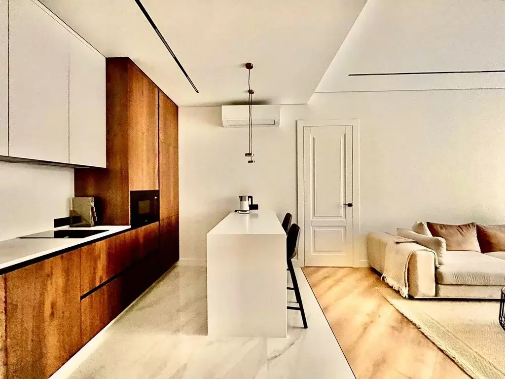 3-к кв. Свердловская область, Екатеринбург ул. Радищева, 41 (100.0 м) - Фото 1