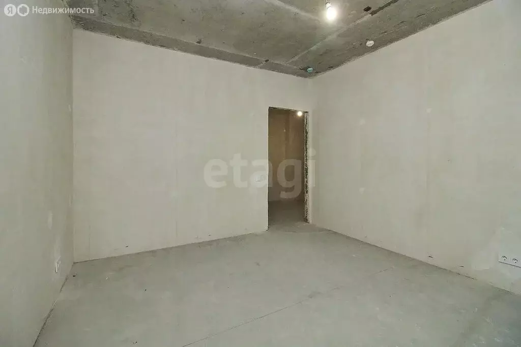 2-комнатная квартира: Тюмень, улица Николая Машарова, 2 (74.8 м) - Фото 2