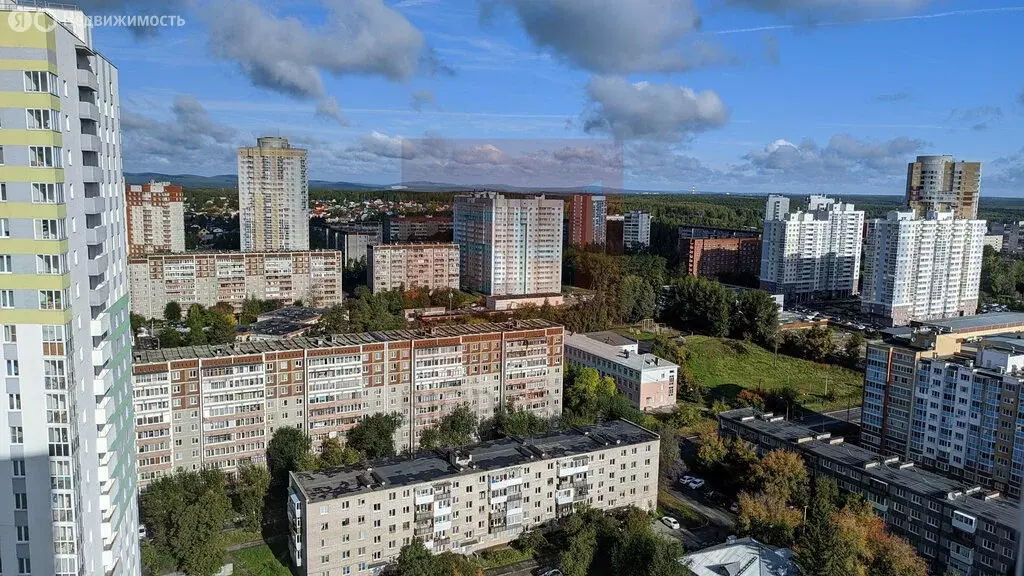 3-комнатная квартира: Екатеринбург, Техническая улица, 144 (75 м) - Фото 1