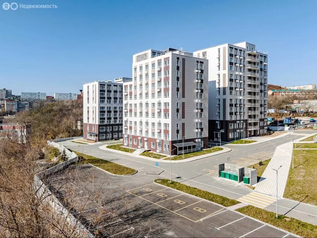 1-комнатная квартира: Владивосток, улица Коммунаров, 15к3 (37.7 м) - Фото 2