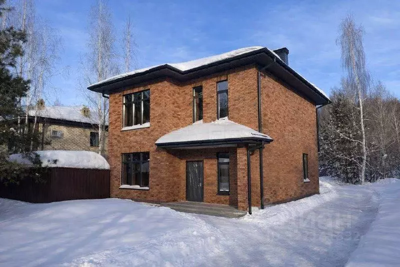 Дом в Татарстан, Казань ул. 65 лет Победы, 6 (148 м) - Фото 1