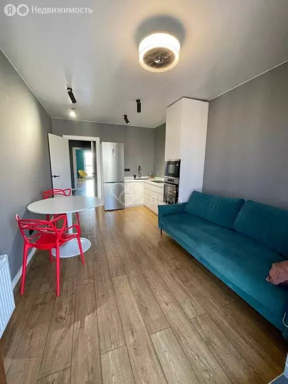 1-комнатная квартира: Волгоград, улица Расула Гамзатова, 7 (46 м) - Фото 1