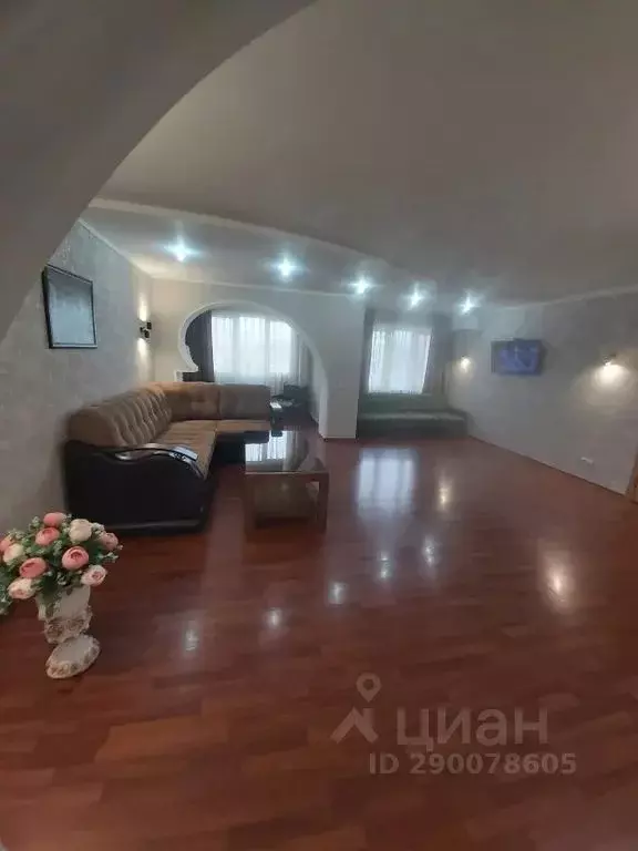 5-к кв. Северная Осетия, Владикавказ ул. Коцоева, 77 (150.0 м) - Фото 1