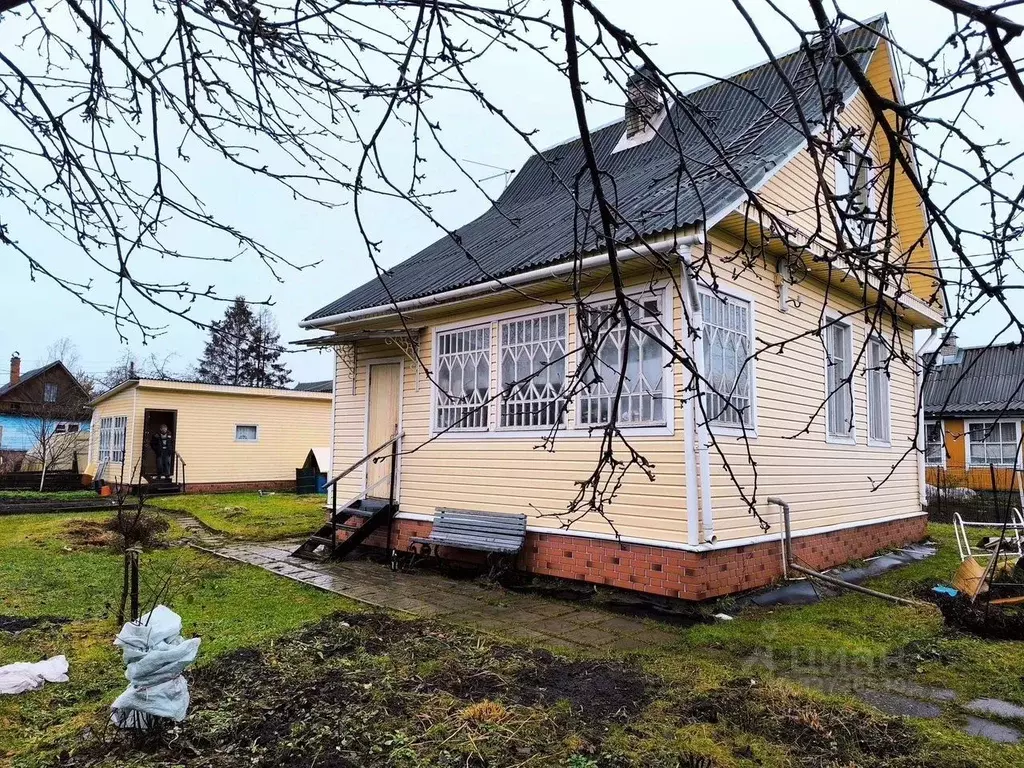 Дом в Ленинградская область, Кировское городское поселение, Грибное ... - Фото 1