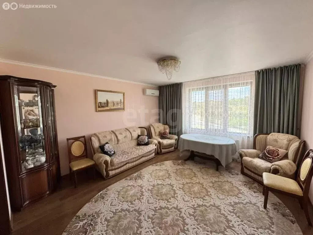 3-комнатная квартира: Симферополь, Ковыльная улица, 86 (100 м) - Фото 0