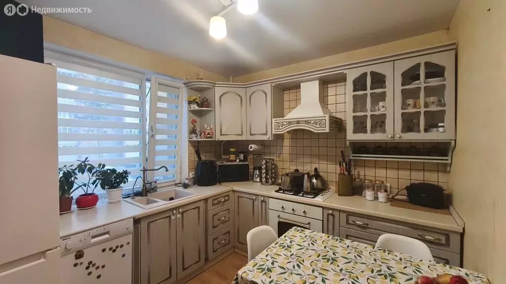 2-комнатная квартира: Сыктывкар, улица Славы, 35 (54 м) - Фото 0