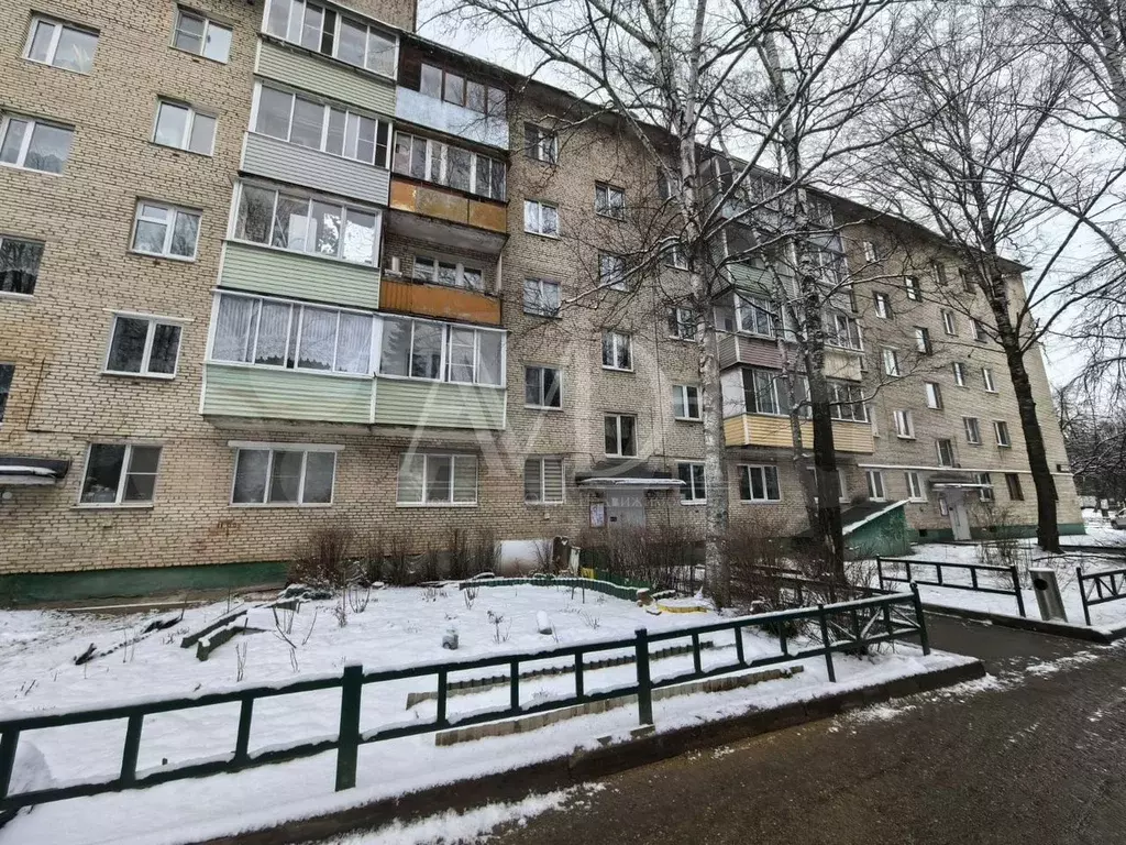 4-к. квартира, 61 м, 1/5 эт. - Фото 0