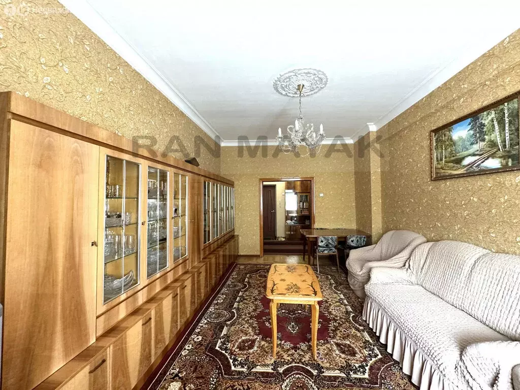 3-комнатная квартира: Майкоп, Краснооктябрьская улица, 32 (85.5 м) - Фото 1