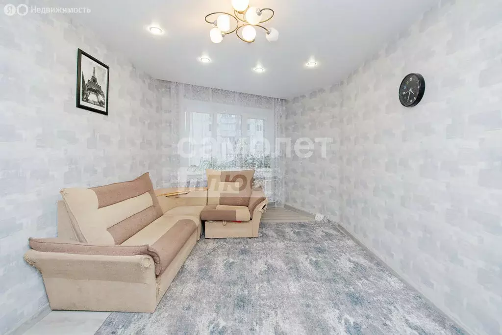 4-комнатная квартира: Липецк, Индустриальная улица, 10 (74.7 м) - Фото 1