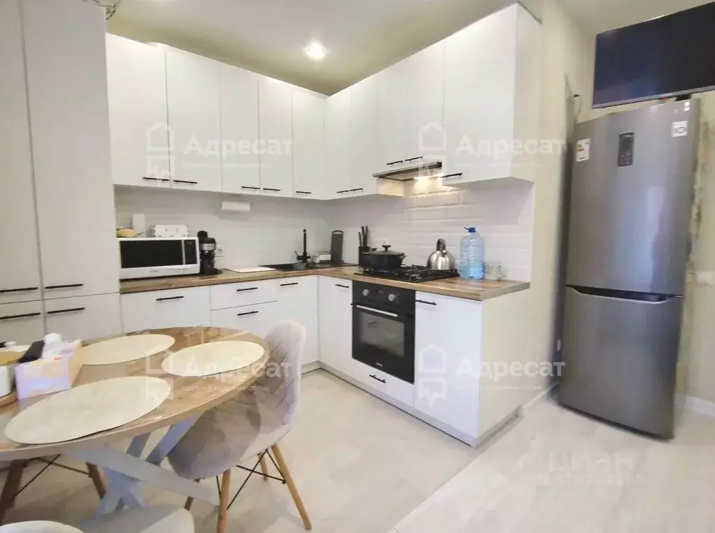 2-к кв. Волгоградская область, Волгоград ул. 70-летия Победы, 19 (50.8 ... - Фото 1