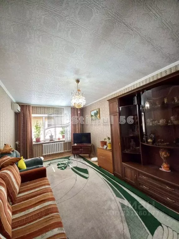 2-к кв. Оренбургская область, Оренбург Салмышская ул., 39/1 (80.0 м) - Фото 0