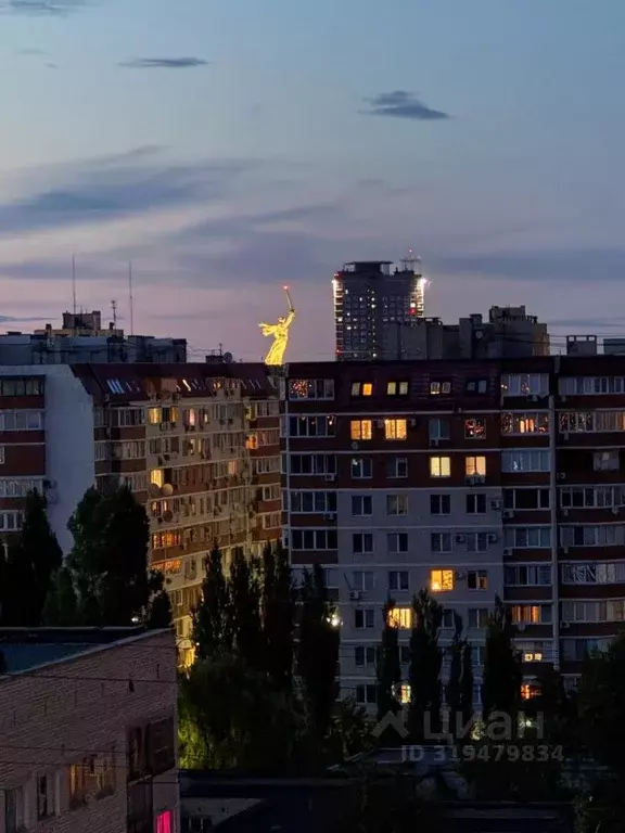 3-к кв. Волгоградская область, Волгоград Невская ул., 4А (120.0 м) - Фото 0