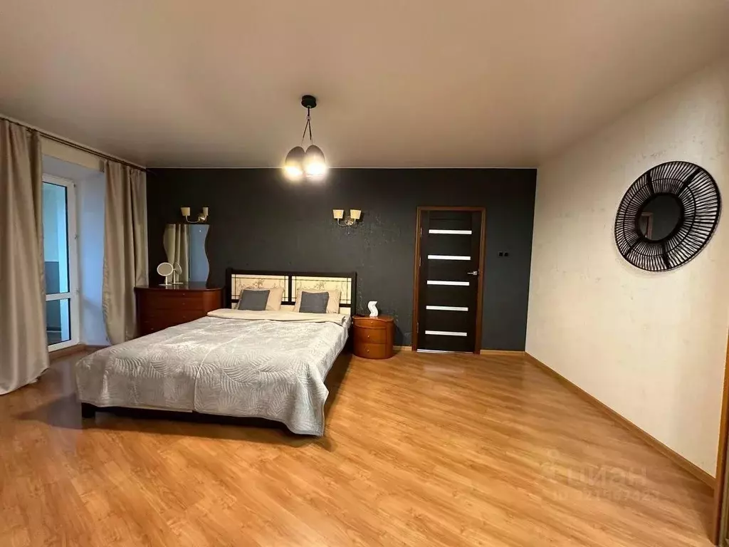 4-к кв. Приморский край, Владивосток Комсомольская ул., 27Д (130.0 м) - Фото 0
