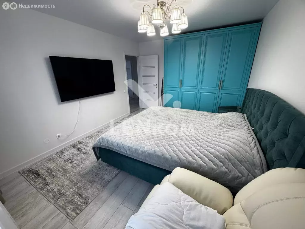 3-комнатная квартира: Ижевск, улица Холмогорова, 113 (86 м) - Фото 1