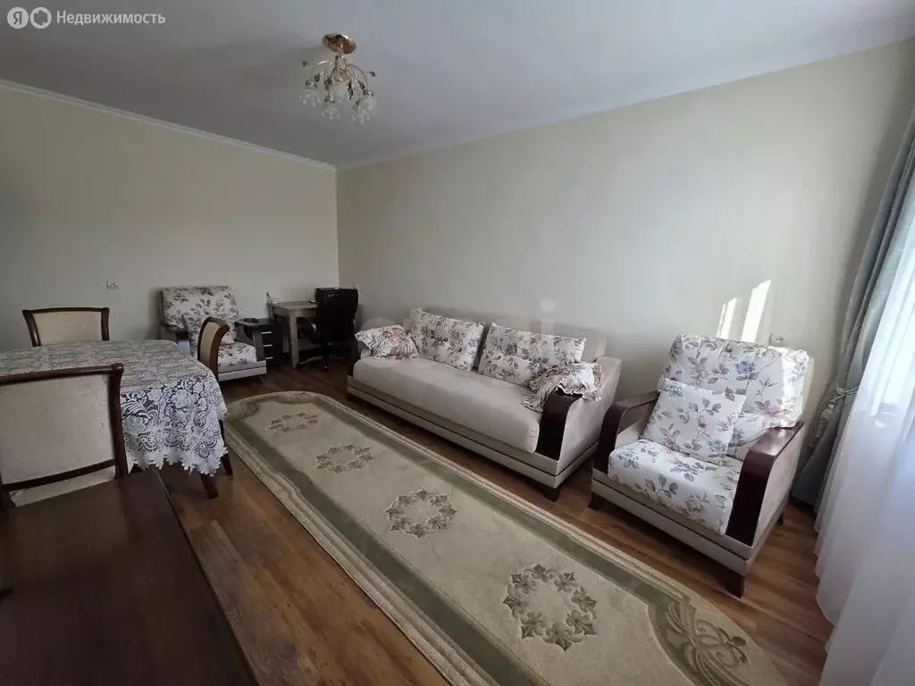 3-комнатная квартира: Черкесск, улица Карла Маркса, 25 (68 м) - Фото 2