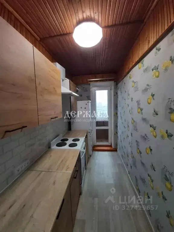 2-к кв. Белгородская область, Старый Оскол Жукова мкр, 46 (46.0 м) - Фото 1