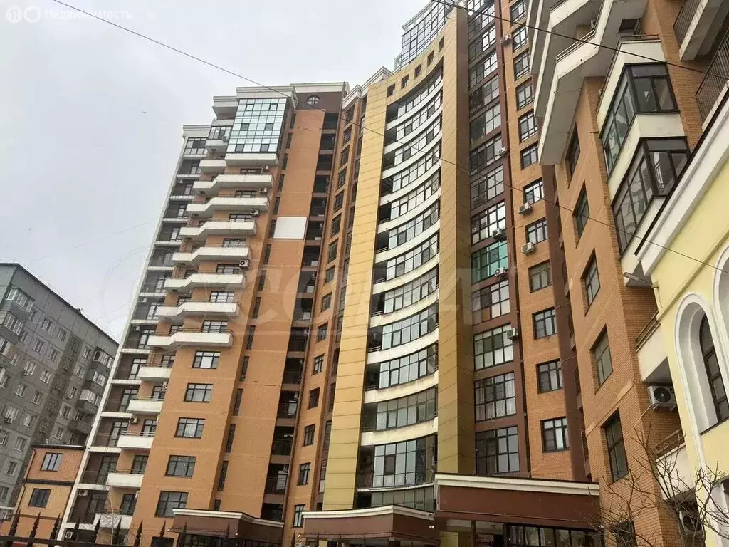 4-комнатная квартира: Махачкала, улица Бейбулатова, 28 (122.2 м) - Фото 1