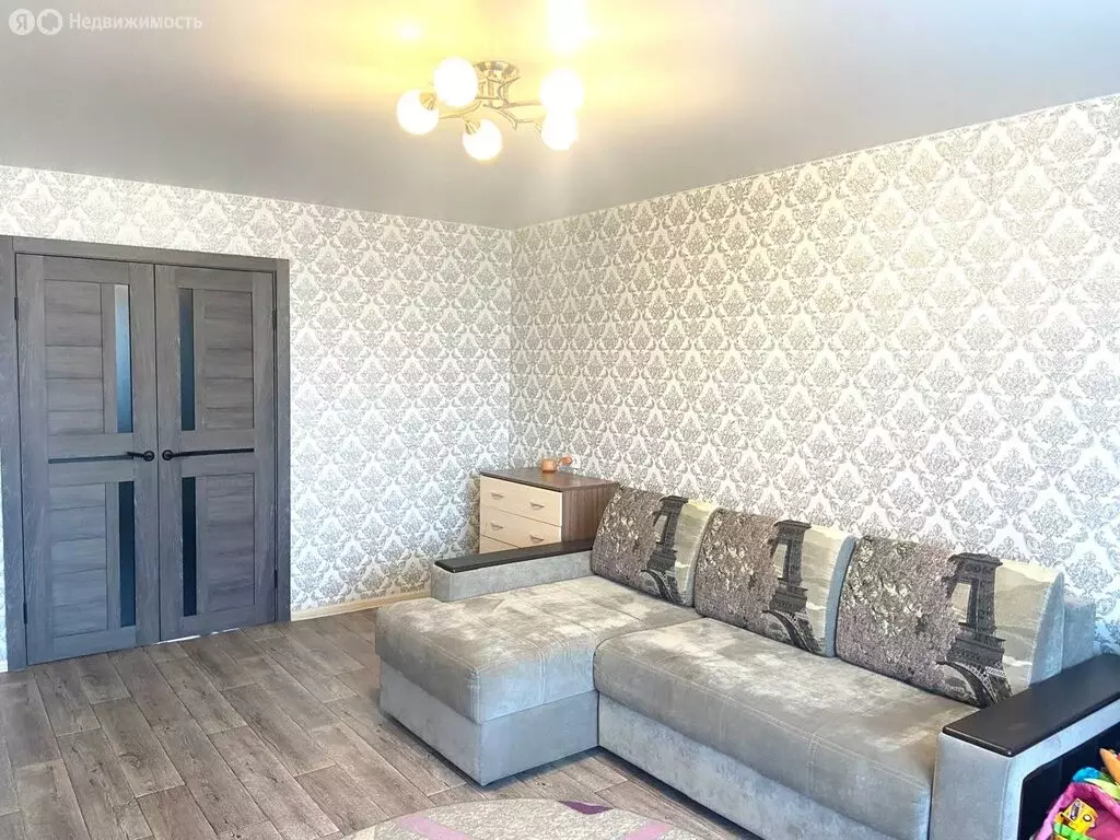 3-комнатная квартира: Комсомольск-на-Амуре, улица Аллея Труда, 60К3 ... - Фото 1