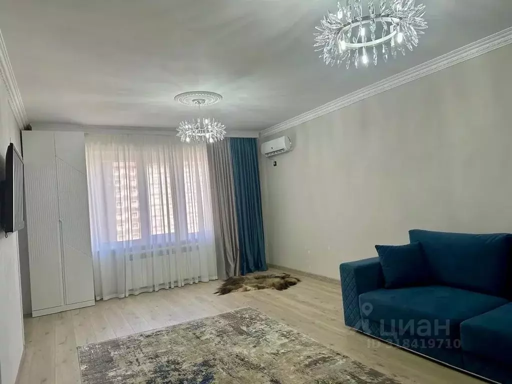 1-к кв. Дагестан, Каспийск ул. Молодежная, 4А (56.0 м) - Фото 1