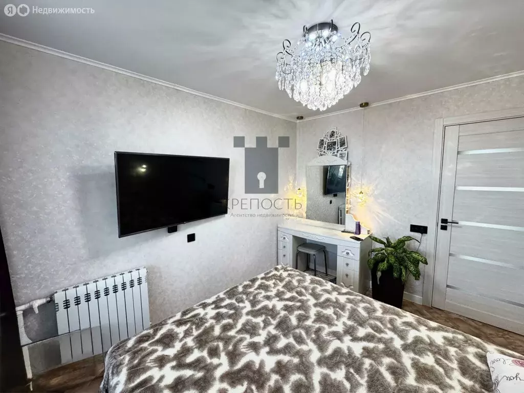 3-комнатная квартира: Мелеуз, улица Бурангулова, 21 (62 м) - Фото 1