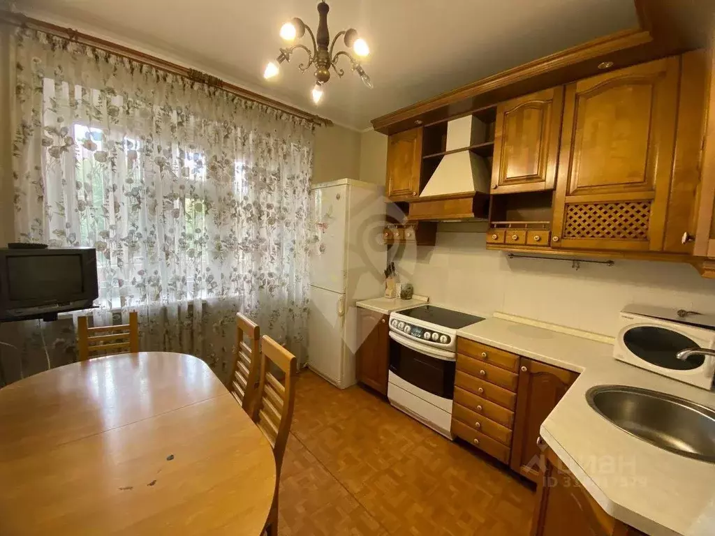 3-к кв. Белгородская область, Старый Оскол Дубрава мкр, 3 кв-л, 4 ... - Фото 0