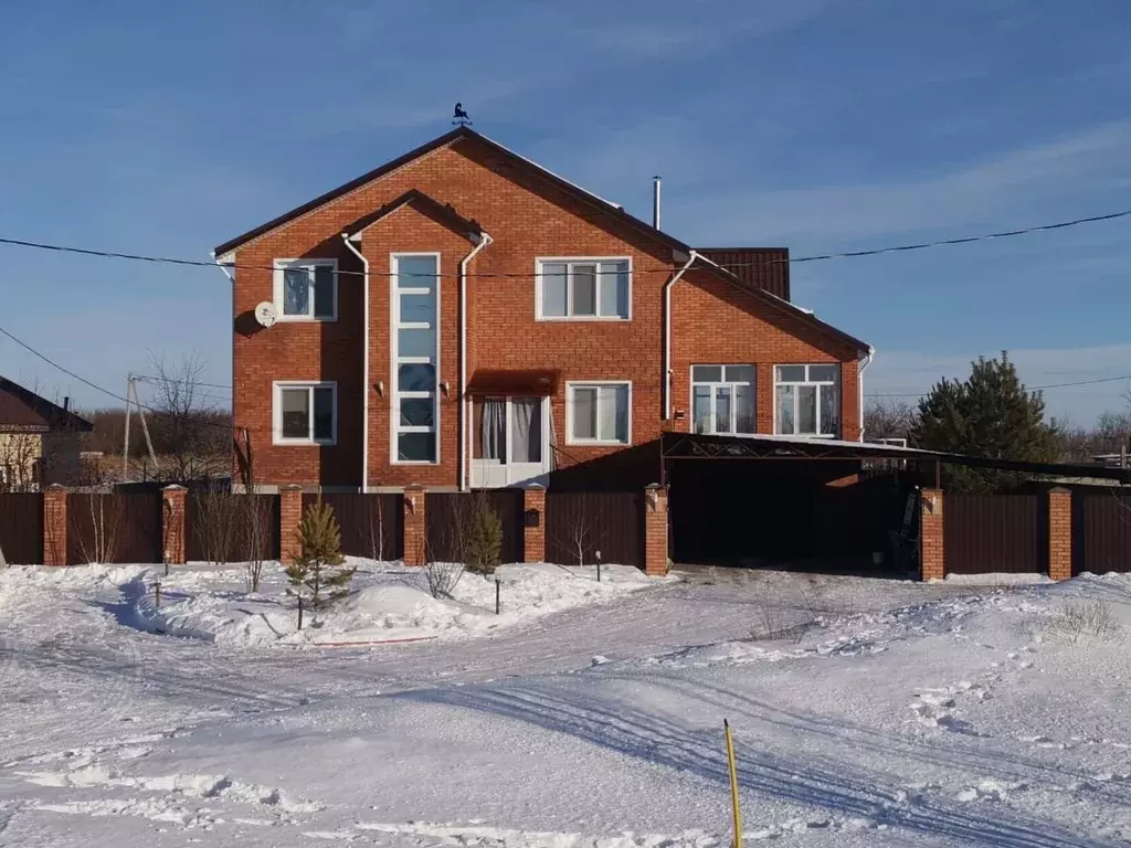 Коттедж в Омская область, Азовский Немецкий Национальный район, с. ... - Фото 1
