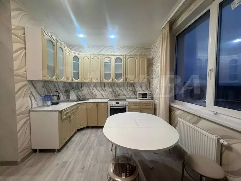 1-к. квартира, 40 м, 10/14 эт. - Фото 0