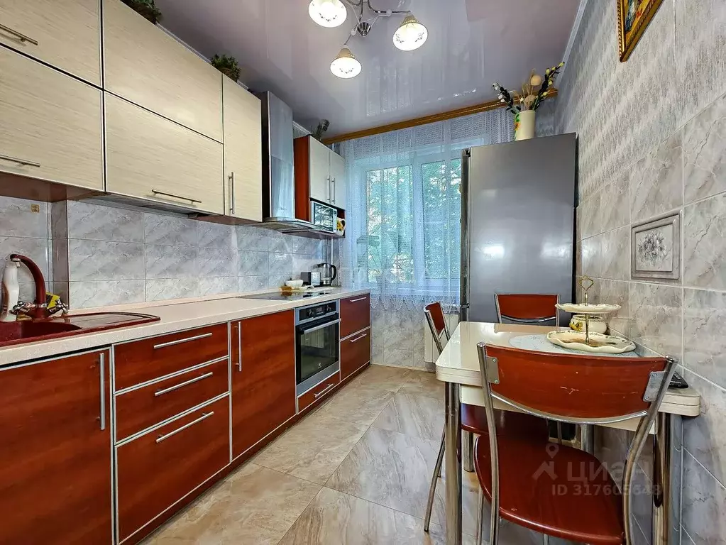 3-к кв. Новосибирская область, Новосибирск ул. Гаранина, 25 (64.0 м) - Фото 0