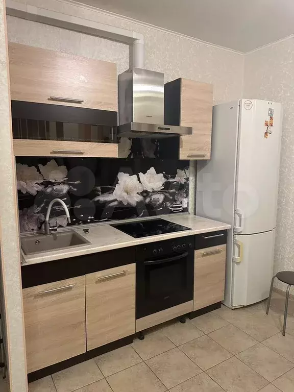 2-к. квартира, 55 м, 17/25 эт. - Фото 0