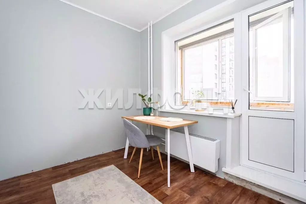 1-к кв. Новосибирская область, Новосибирск Родники мкр, ул. Михаила ... - Фото 2