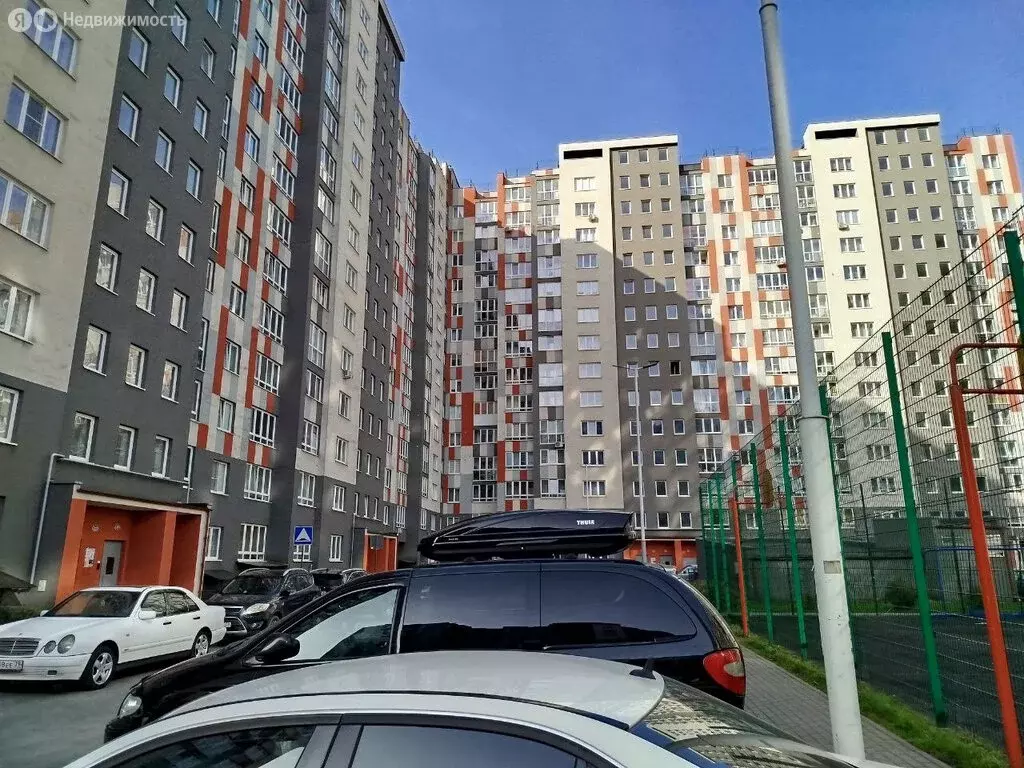 2-комнатная квартира: Калининград, улица Старшины Дадаева, 66 (62.5 м) - Фото 0