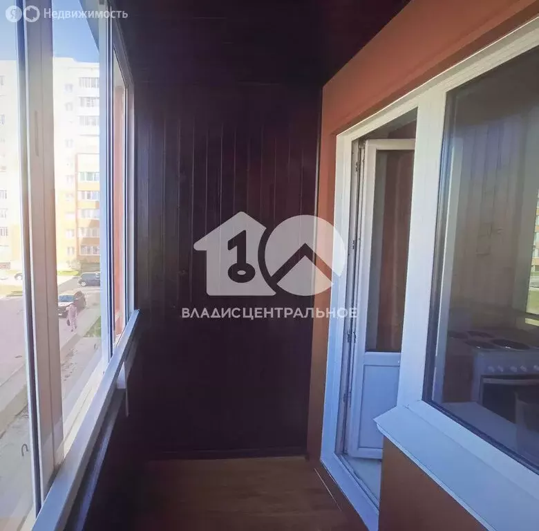 1-комнатная квартира: Новосибирск, Спортивная улица, 13 (32.6 м) - Фото 1