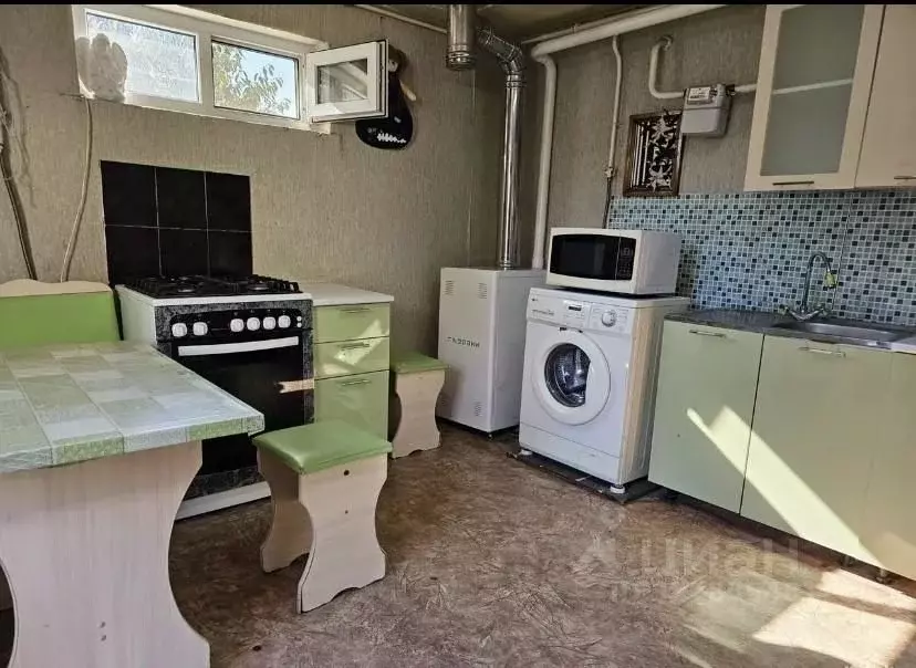 Дом в Ростовская область, Азов Азовский район, Комсомольская ул. (70 ... - Фото 2