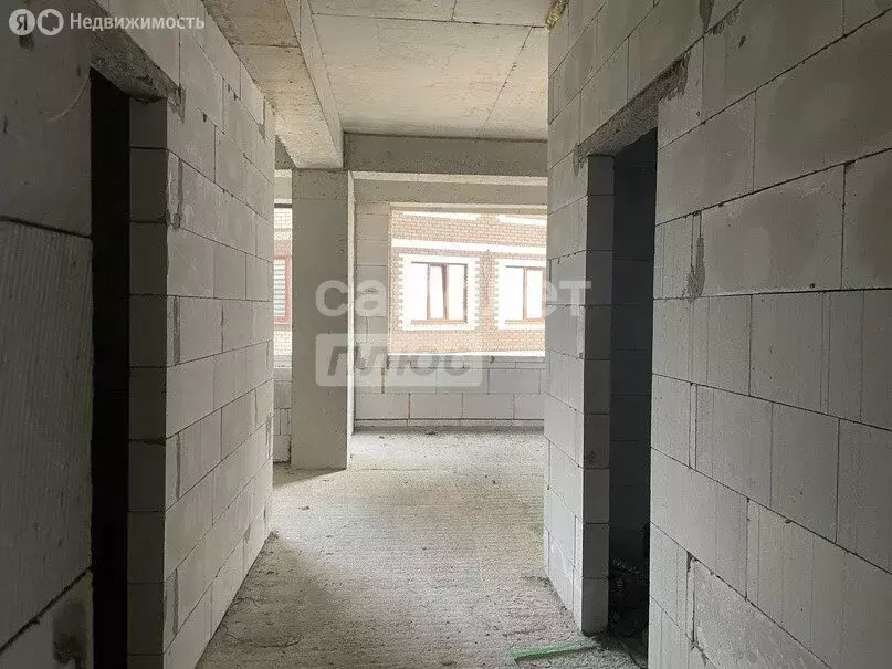 1-комнатная квартира: Хасавюрт, улица Акаева, 3 (50 м) - Фото 1
