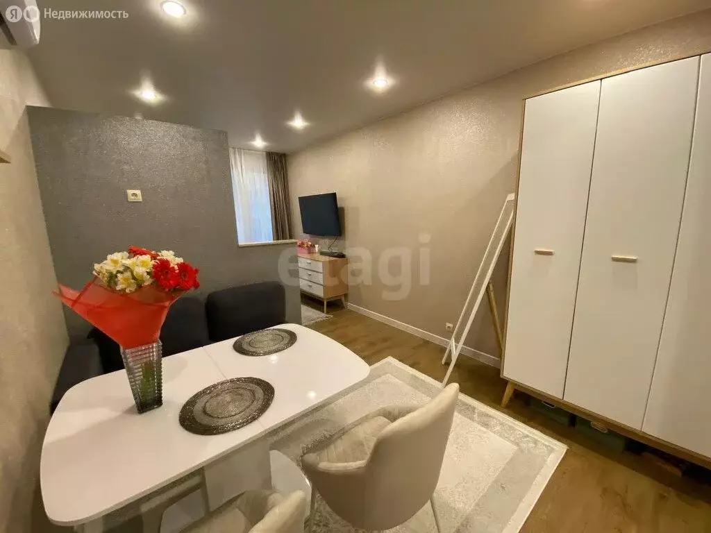 Квартира-студия: Сочи, микрорайон Бытха, улица Бытха, 4/11 (35.9 м) - Фото 1
