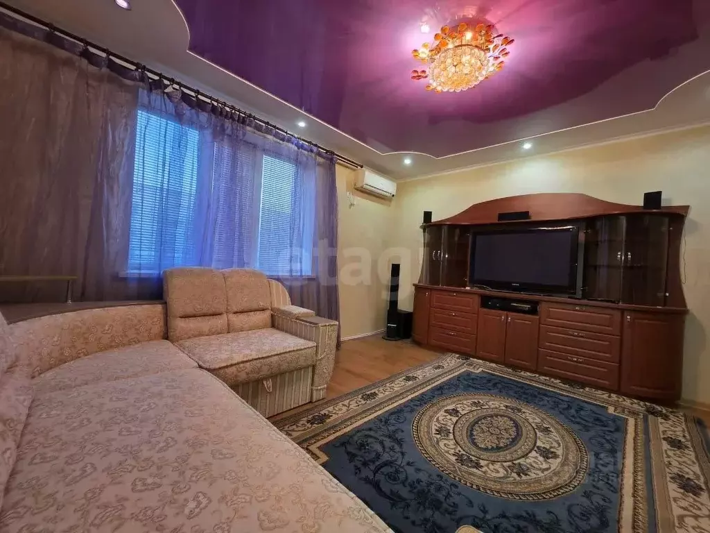 3-к кв. Крым, Феодосия бул. Старшинова, 8А (70.1 м) - Фото 0