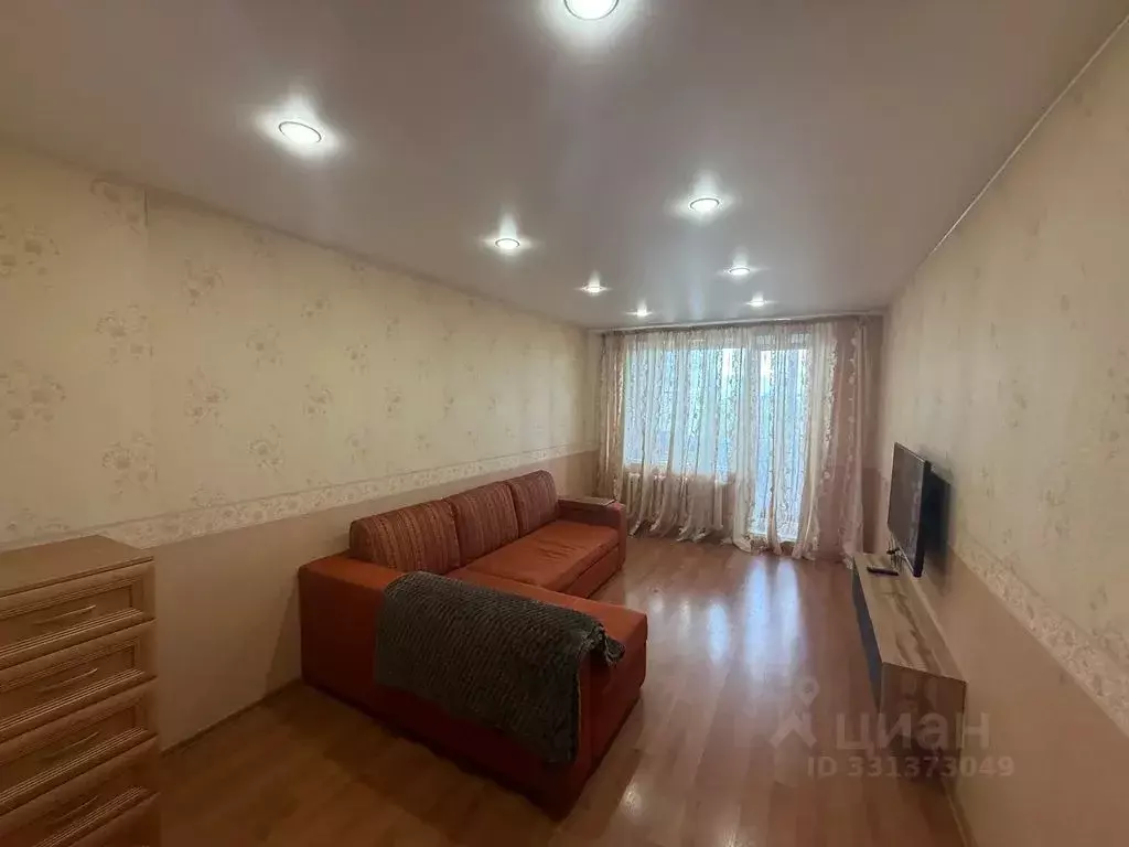 2-к кв. Ленинградская область, Кингисепп Большой бул., 17 (50.0 м) - Фото 1