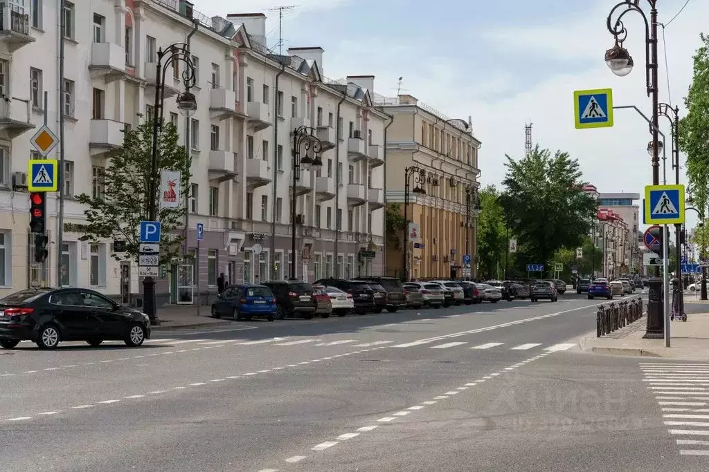 2-к кв. Тюменская область, Тюмень ул. Республики, 58 (55.0 м) - Фото 1