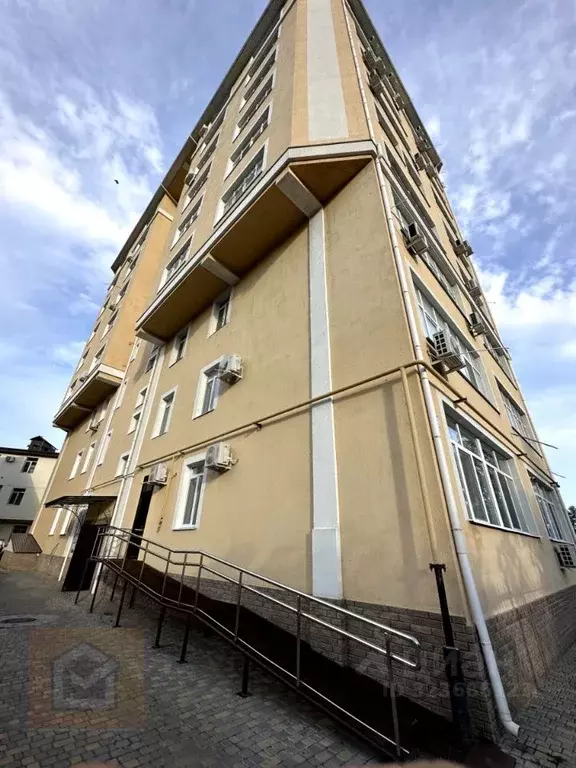 Свободной планировки кв. Крым, Евпатория ул. Толстого, 38 (82.9 м) - Фото 1