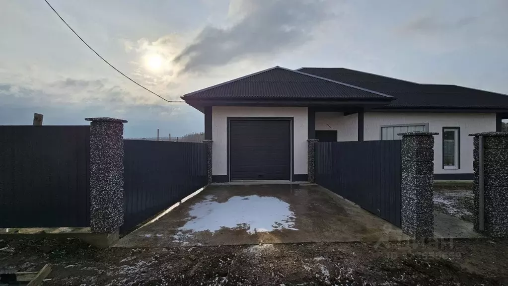 Дом в Иркутская область, Иркутский муниципальный округ, с. Мамоны ул. ... - Фото 1