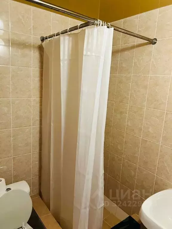 Комната Нижегородская область, Нижний Новгород ул. Спартака, 17 - Фото 2