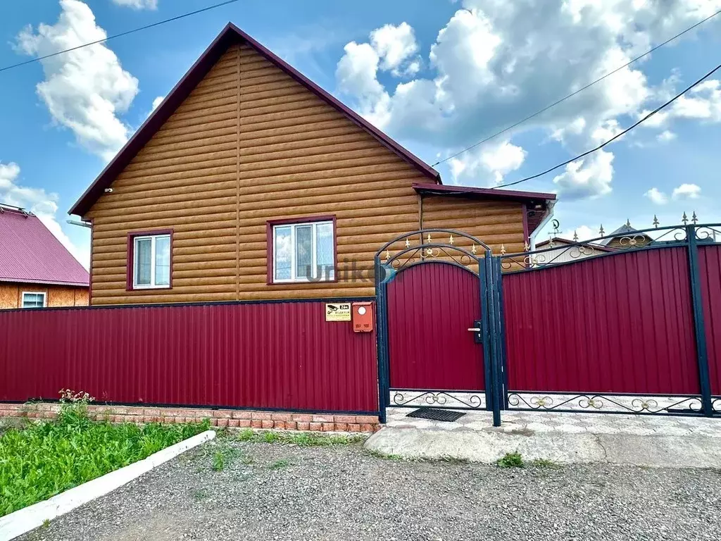 Дом в Башкортостан, Иглинский сельсовет, с. Иглино ул. Губайдуллина, ... - Фото 1