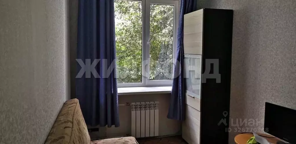 Комната Новосибирская область, Новосибирск ул. Блюхера, 28 (8.0 м) - Фото 1